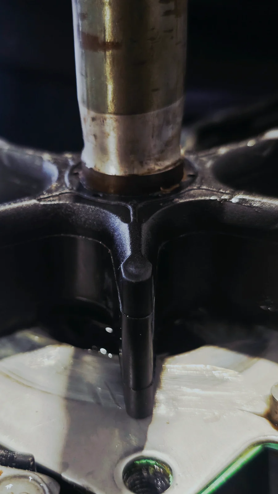 Water pump impeller coming off the driveshaft during an outboard service